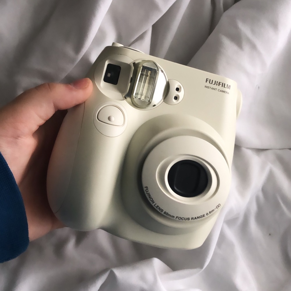 POLAROID CAMERA